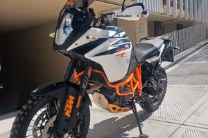 KTM 1090