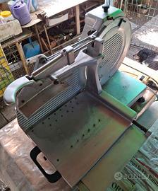 Macchina affettatrice