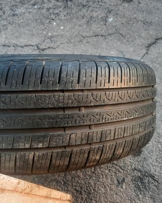 Gomme e cerchi 18"