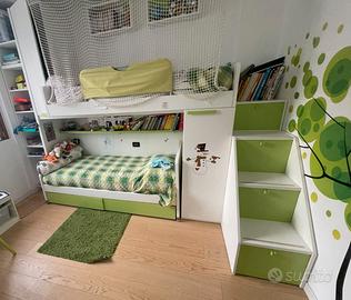 Cameretta con letto a castello