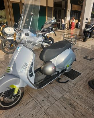  vespa super tec  300cc.