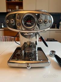 MACCHINA DEL CAFFE' ILLY