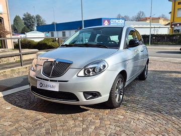 Lancia Ypsilon 1.2 8v Unyca