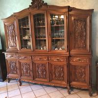 Credenza in stile barocco
