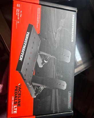 Pedaliera thrustmaster