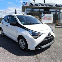 TOYOTA Aygo 1.0 VVT-i 5P x-business PREZZO REALE