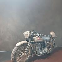 Triumph 3HW scala 1/9