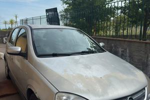 Opel corsa C 1.3 multijet 2006