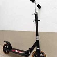 Monopattino Roces con ruote grandi