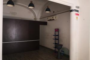 Affianco al Cinema Fusco 80mq
