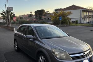 Opel Astra H
