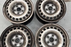 4 Cerchi in ferro Originali da 16 VW Transporter 7