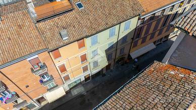 3 LOCALI A REGGIO NELL'EMILIA