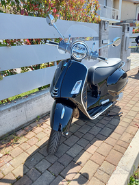 Vespa GTS super 300
