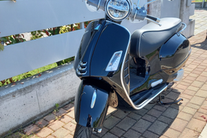 Vespa GTS super 300