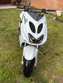 Yamaha Aerox 50cc (70)