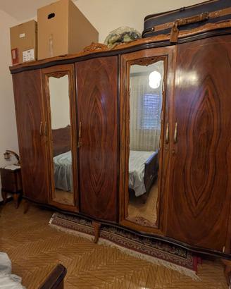Armadio grande vintage anni ’50 con specchi