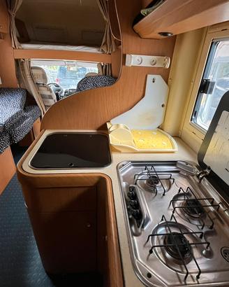 Camper mansardato Laika 08/2003