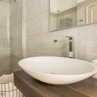 Mobile Bagno in legno marrone