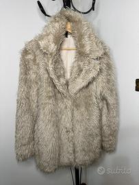 Cappotto morbido in pelliccia sintetica