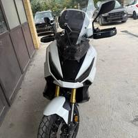 Honda X-adv 750