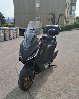 scooter zontes 350 e