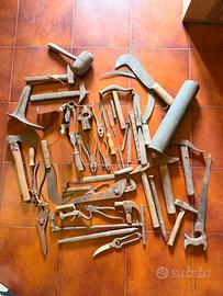 Lotto Attrezzi Agricoli e Artigianali d'Epoca