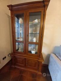 Vetrina in arte povera.