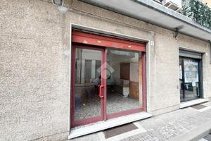 NEGOZIO A CODOGNO