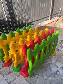 Staccionata divisoria parco giochi bambini