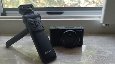 Sony ZV-1 con grip/treppiede Sony GP-VPT3