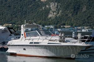 Fjord 900 Dolphin Diesel - Barca cabinata