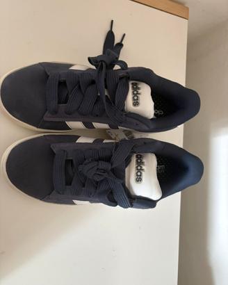 Scarpe adidas
