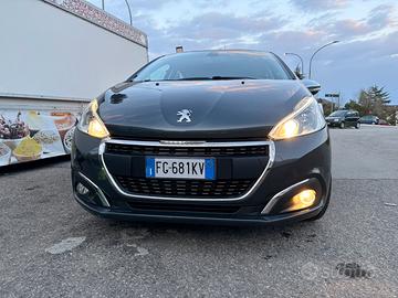 Peugeot 208 1.2 82 cv Puretech Allure