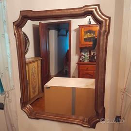 specchio antico da parete. 