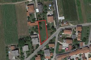 Terreno di 840 m² a Torreano