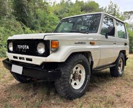 TOYOTA Land Cruiser BJ70 3.4 Diesel PRIMA VERNICE