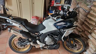 cf moto 700mt adv