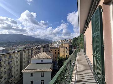 PORZIONE DI TRIFAMILIARE A GENOVA
