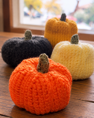 4 Zucche autunno create a mano uncinetto amigurumi