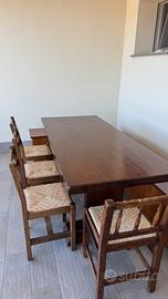Tavolo in legno massello