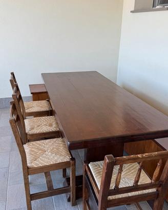 Tavolo in legno massello