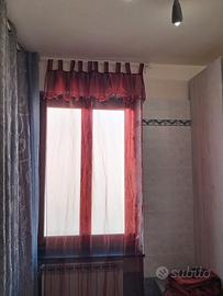 Tende velo rosso amaranto con fettuccine