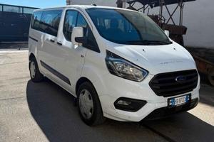 ford transit custom 9 posti 