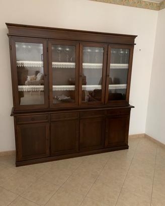 Credenza in arte povera