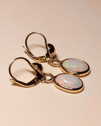  Orecchini in oro 18kt con opale