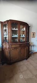 Salotto classico in legno