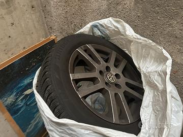 MSW by OZ 15” + Blizzak 185/60 R15 VW