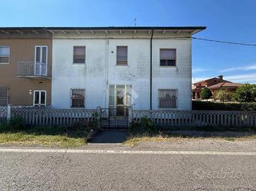 3 LOCALI A ARGENTA