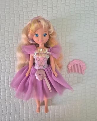 Lady lovely locks 